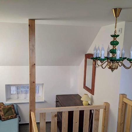Chalupa U Rybnika Strehom Dolní Bousov Buitenkant foto